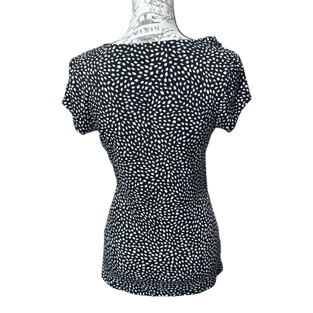 WHBM Black and White Bandage Style Blouse Size Small NWT - Picture 4 of 6